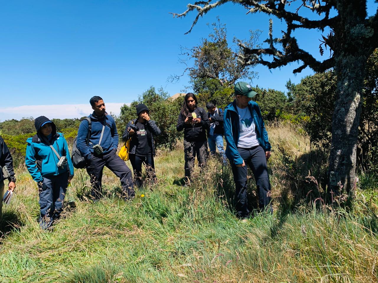 Park rangers trap camera training